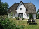 Deichhof -  Wohnung 9 im OG, Haus 2 Ferienwohnung f&uuml;r 2 bis 3 Personen  auf der Insel F�hr