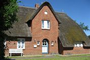 Drei Krabben, Haush&auml;lfte links Ferienhaus f&uuml;r 4 bis 6 Personen und 1 weiteren Kleinkind auf der Insel F�hr