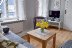 'Flachbild-TV , DVD-Player und Telefon mit Festnetz-Flate-Rate gehren zur Ausstattung.'