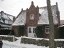 'Das Haus Gade in der Badestrasse 30a im Winter. Die Wohnung befindet sich im Obergescho.'